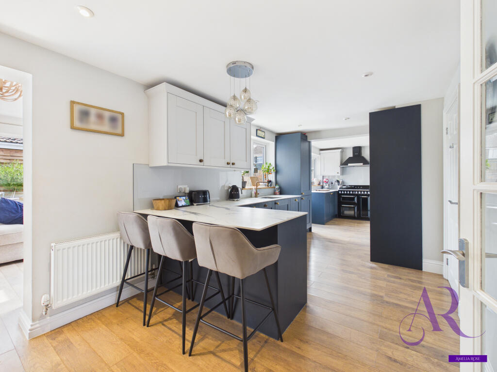 Thurne Close, Newport Pagnell photo 4