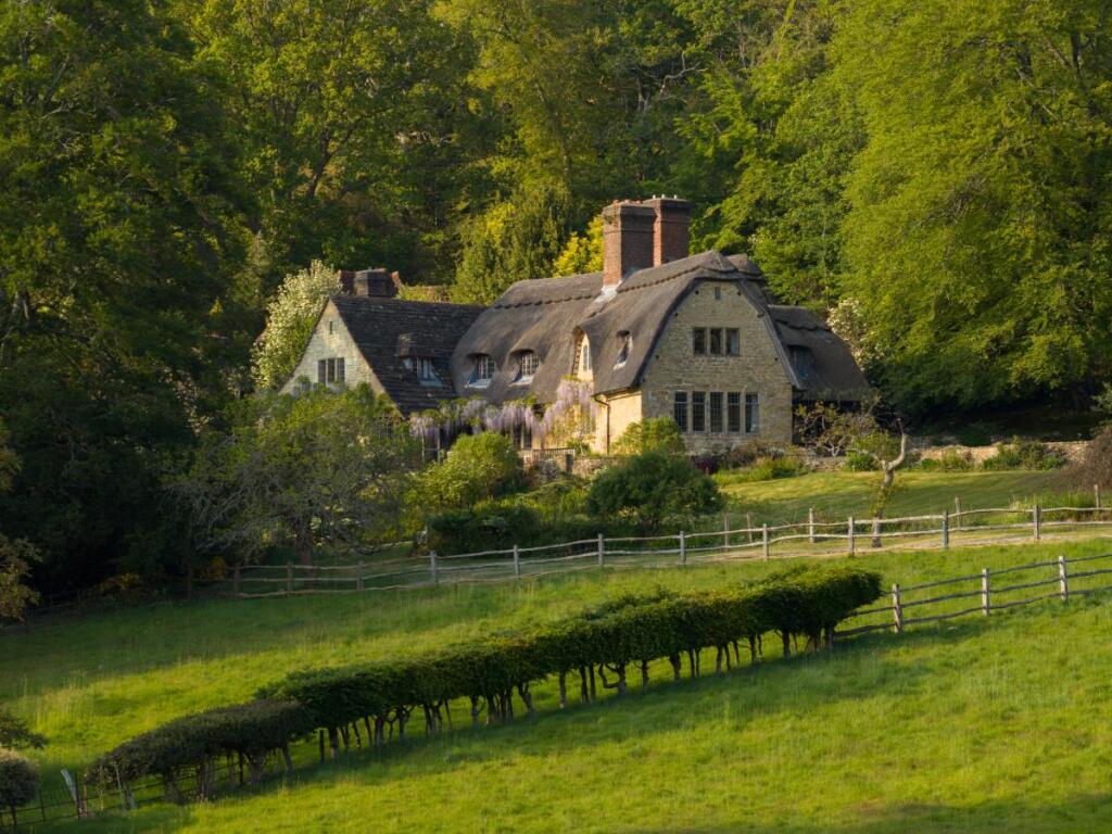 Main image of property: Pitch Hill, Ewhurst, Cranleigh