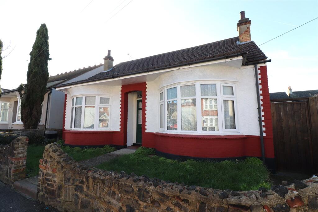 Main image of property: Glenwood Avenue, Westcliff On Sea, Essex, SS0