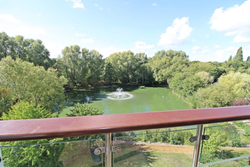Creswell Drive, Langley Waterside, Beckenham, BR3 - View 3