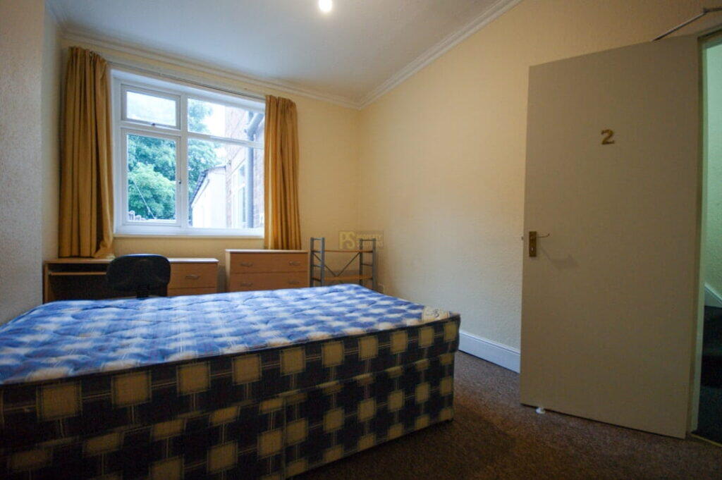 House in Birmingham, Bournbrook - More