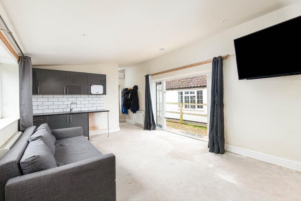 Additional image 11 of Hoopers Pool, Southwick, BA14