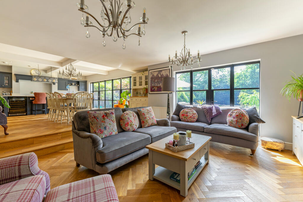 House in Elmbridge, Clarendon Park - View 4