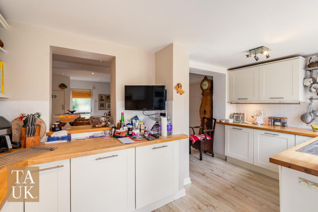 House in Beaumaris - More