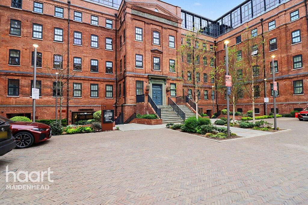 Main image of property: Memorial Avenue, Slough