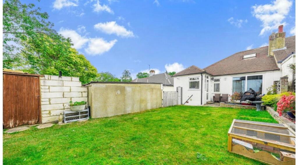 House in Romford - View 3