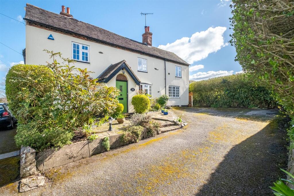 Main image of property: Pinfold Hill, Shenstone