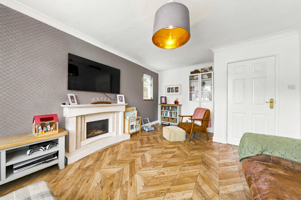 House in Stockport, Heaton Chapel - View 4