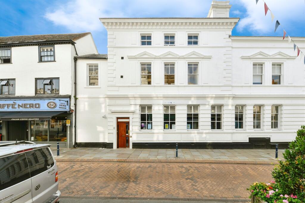 Main image of property: High Street, Hitchin