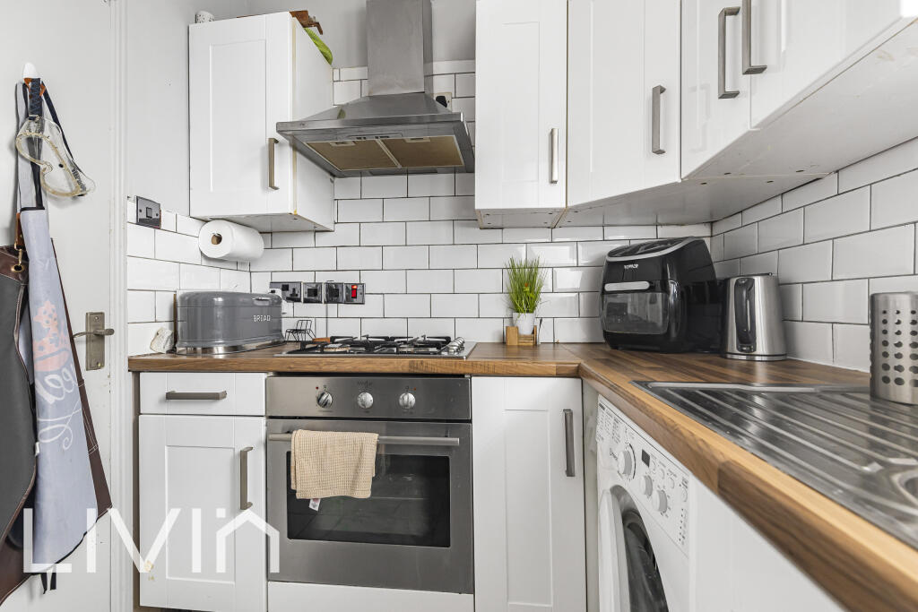 Apartment in London - More