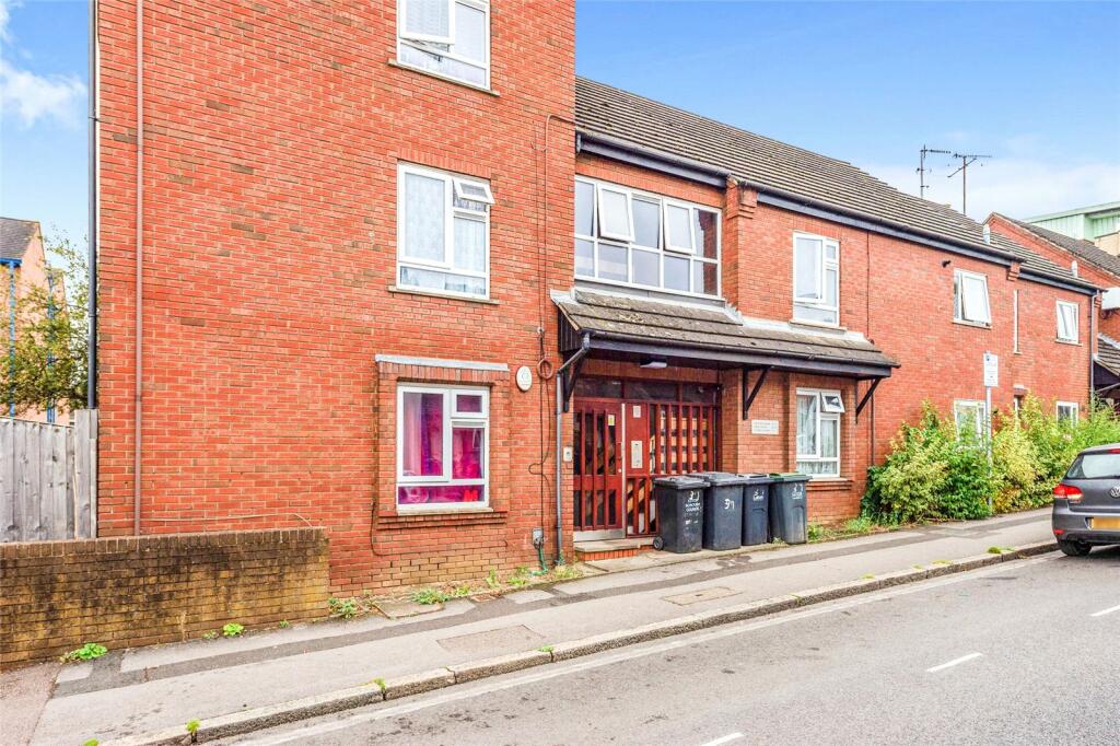 Main image of property: Inkerman Street, Luton, Bedfordshire, LU1