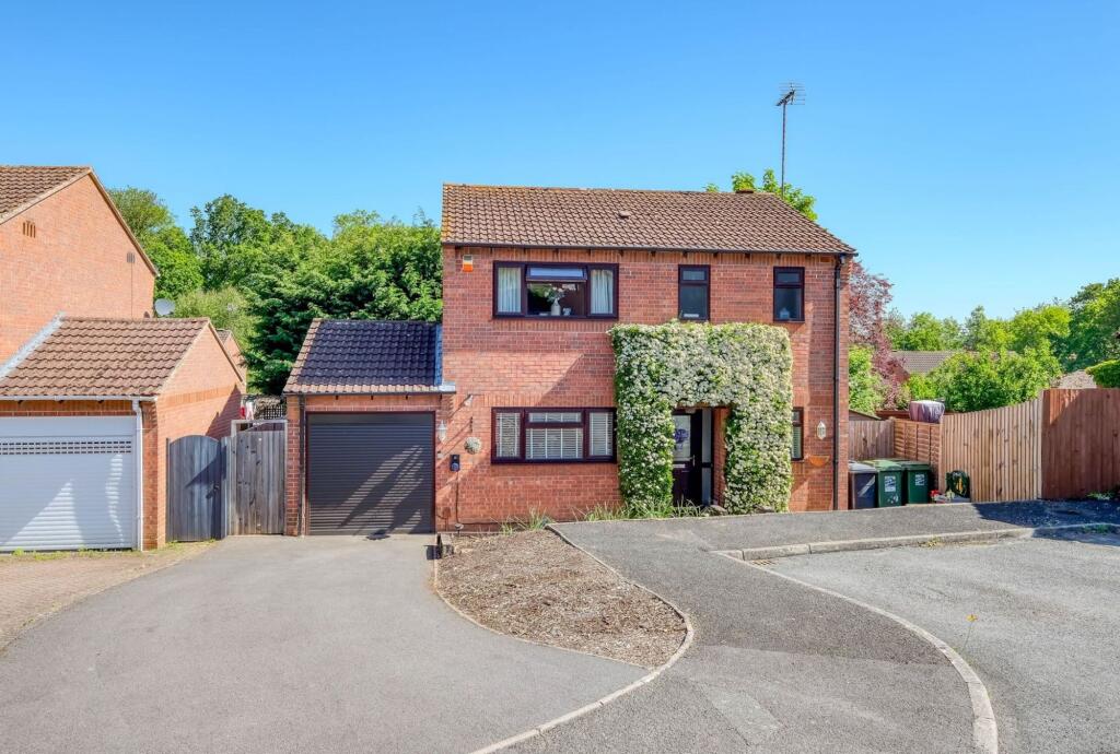 Main image of property: Rockford Close, Redditch, B98