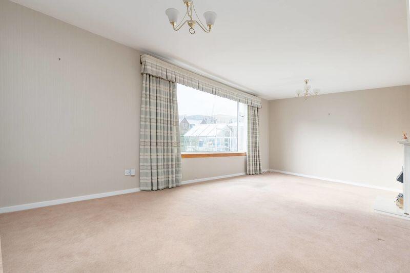 5 Princes Street, Innerleithen, EH44 6JT photo 3