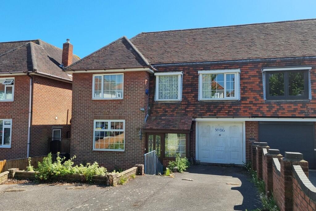 4-bed semi-detached on Farlington, Hampshire, £550,000