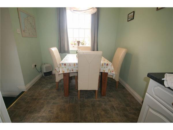 12, Retreat Court, ST COLUMB MAJOR photo 4