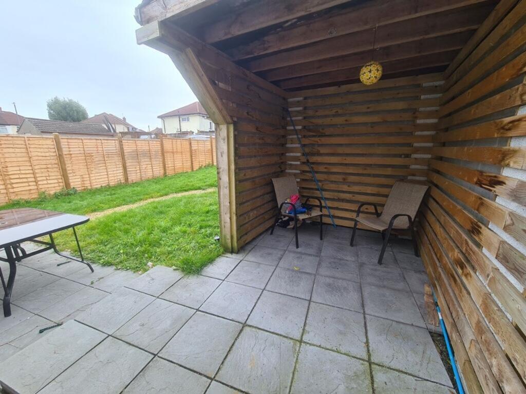 1 bedroom end of terrace house for rent