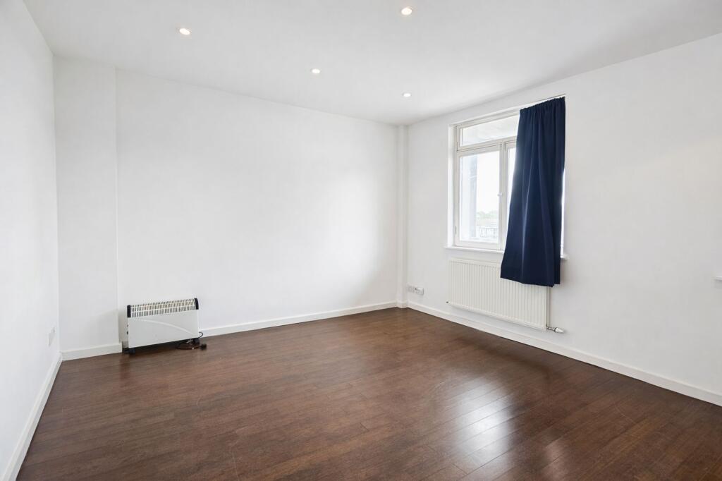 Main image of property: Treadway Street, London, E2