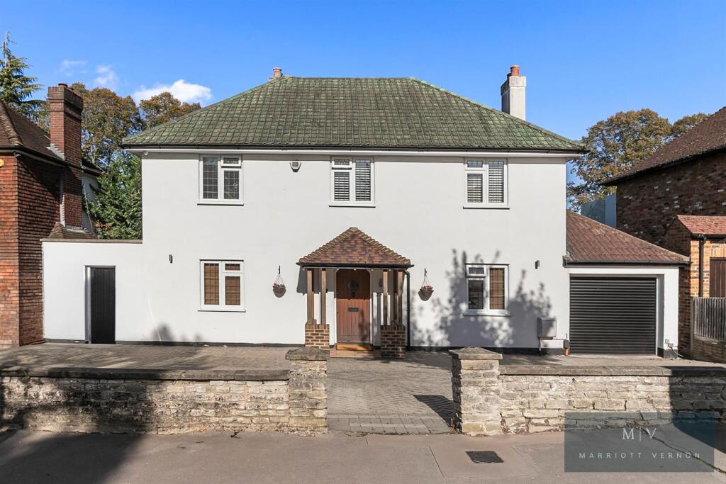 Main image of property: Manor Way, South Croydon