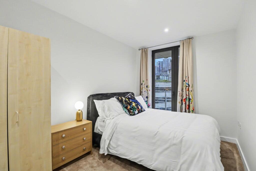 Apartment in Manchester, Hulme - View 4