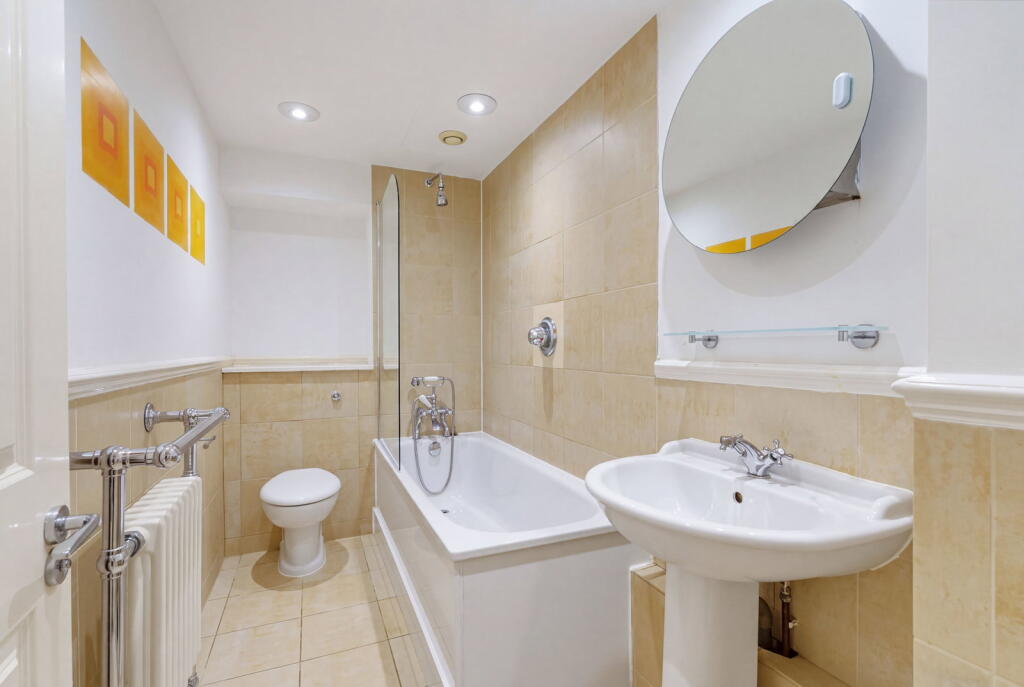 Apartment in London - View 5