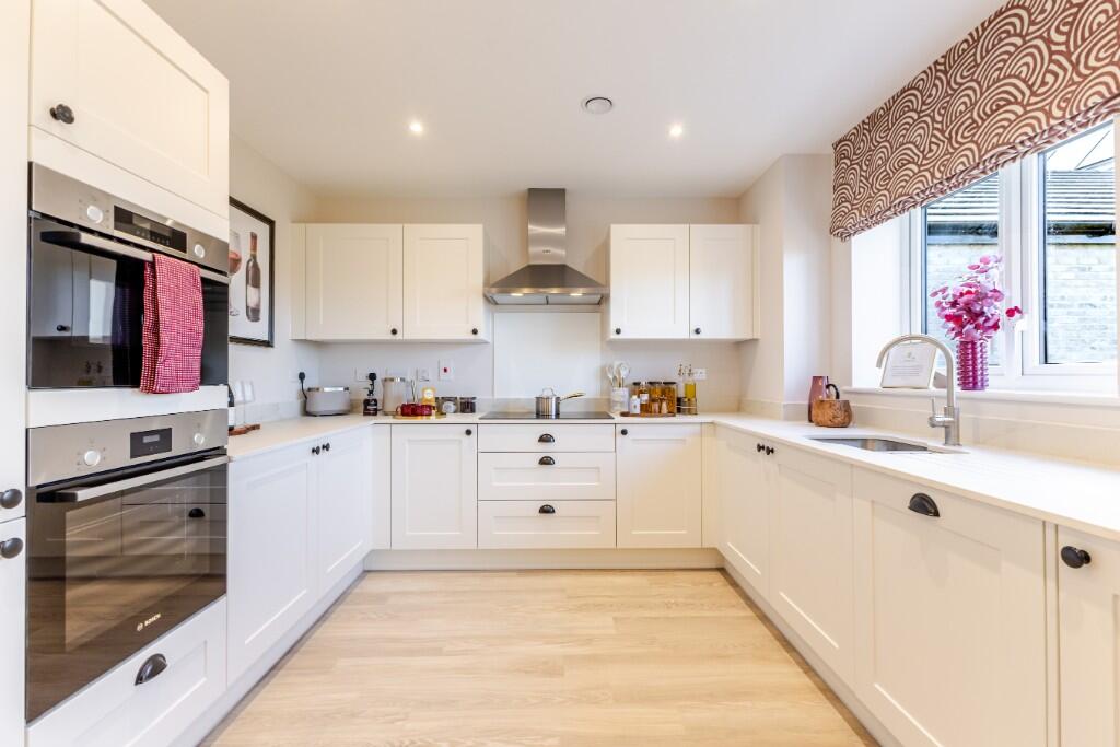Main image of property: Withies Green
Keynsham
Keynsham
BS31 1TG
