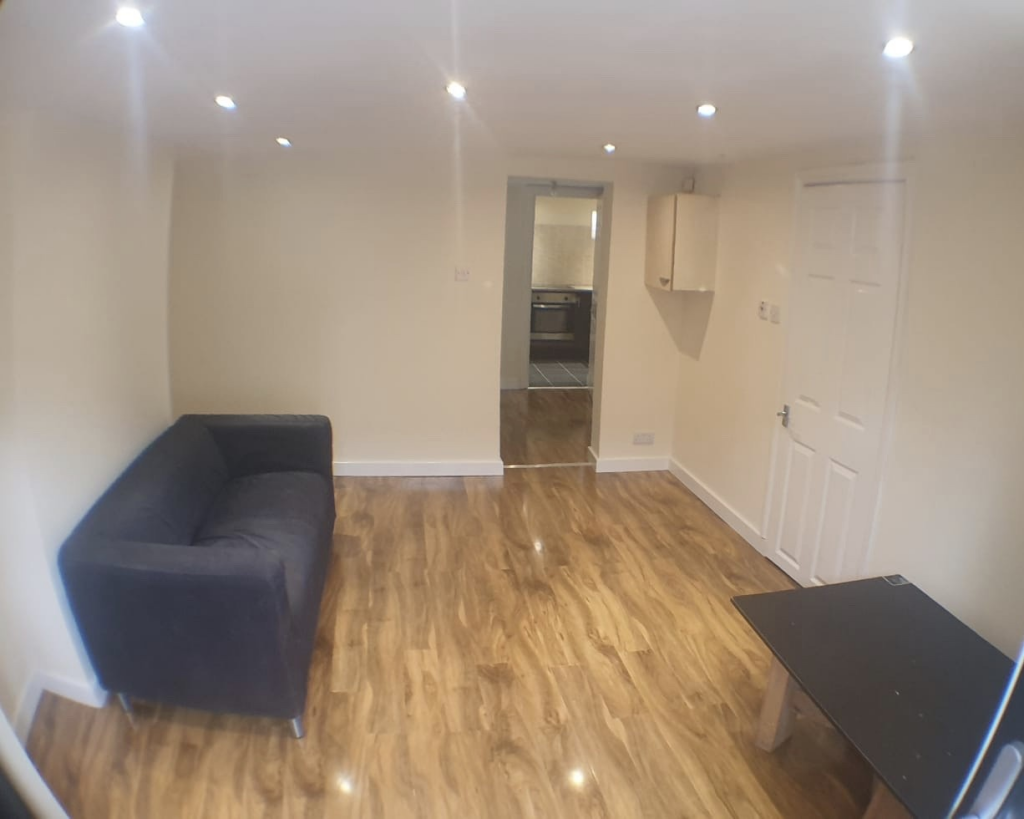Main image of property: Colenso Mount, Holbeck, Leeds