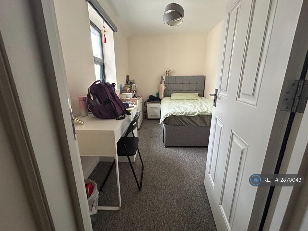 4 bedroom terraced house for rent