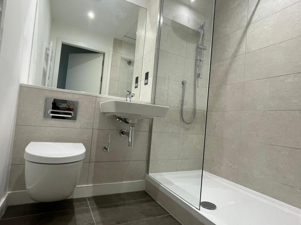 Apartment in Manchester, Piccadilly, City Centre - View 4