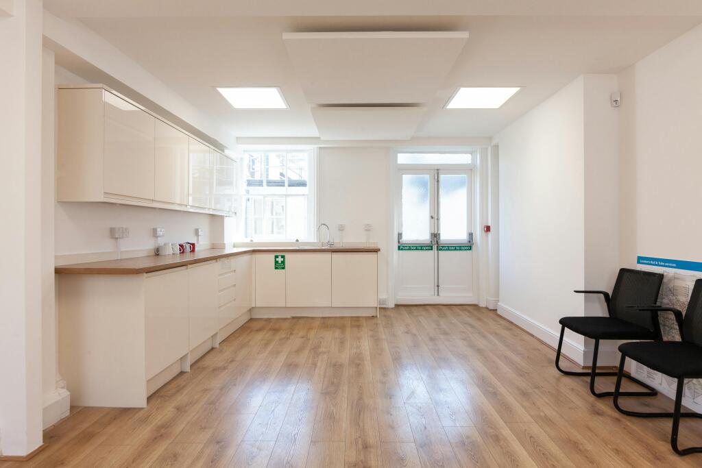 3rd floor East 14.jpg