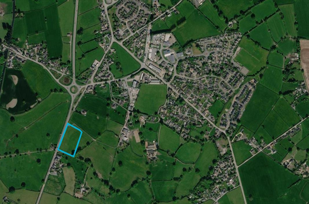 Main image of property: A483 at Four Crosses, Llanymynech