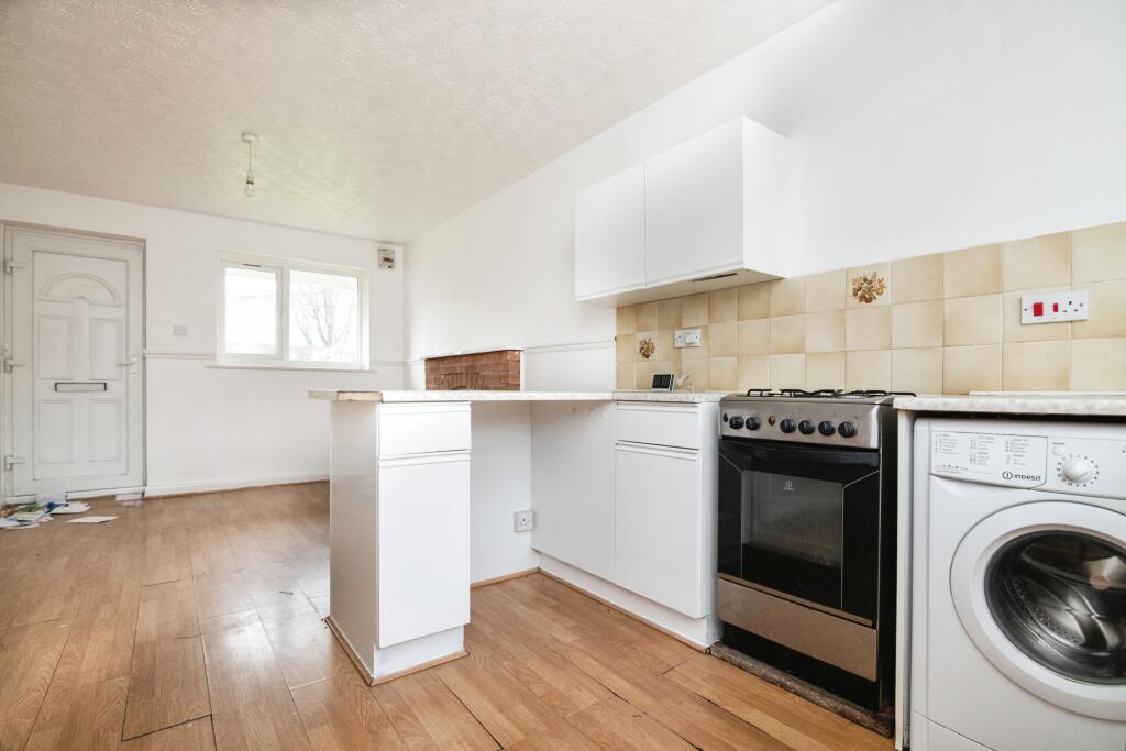 House in Sandwell, West Midlands - View 4