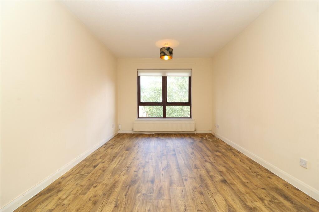 Apartment in Paisley - View 3