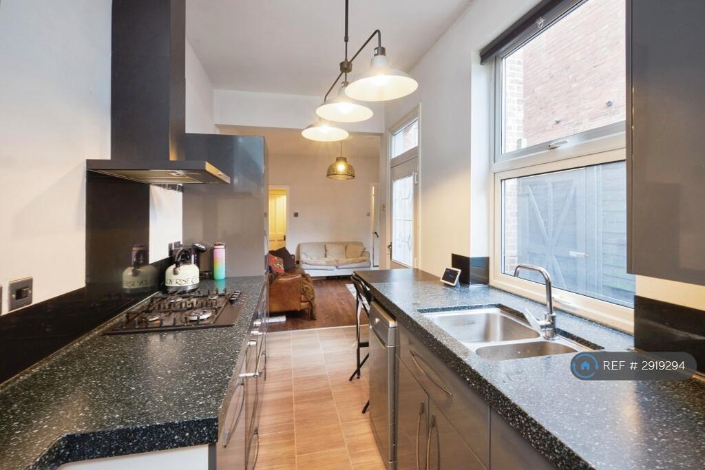 House in Birmingham, Wylde Green, Erdington - View 5