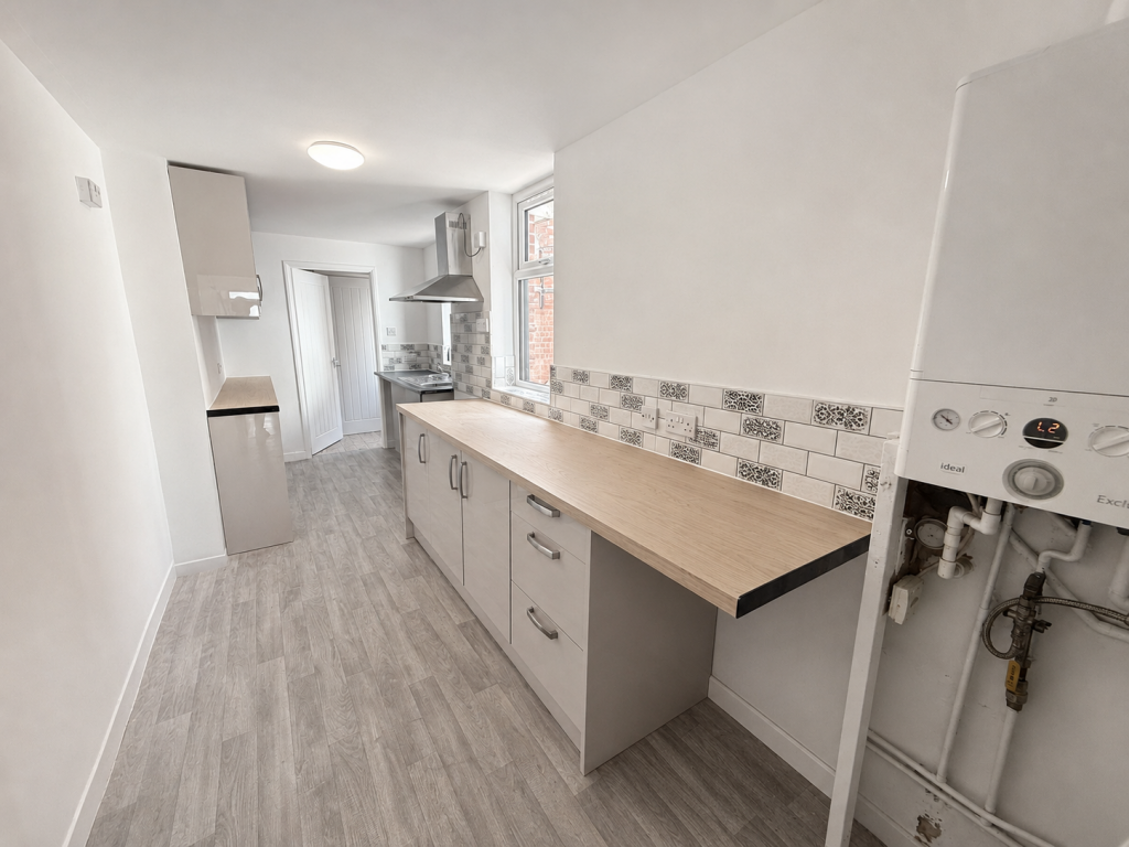 House in Leicester - View 5