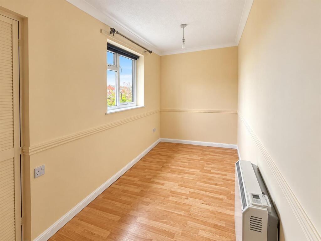 Apartment in Wychavon, Fladbury - More