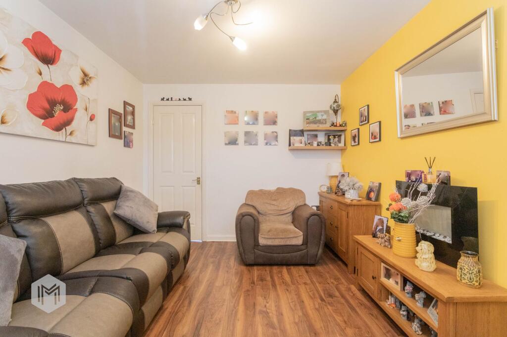 Dixon Green Drive, Farnworth, BL4 - View 2