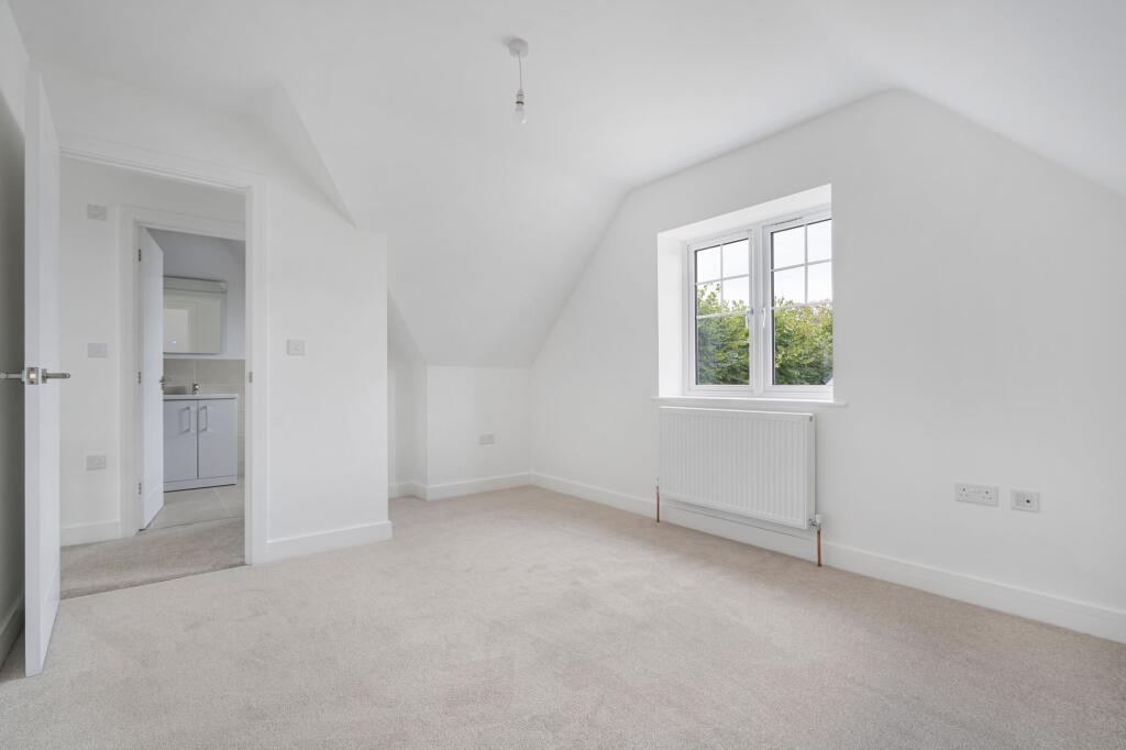 House in Luton - More
