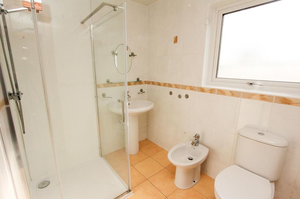 Jubilee Crescent, Stranraer, DG9 photo 4