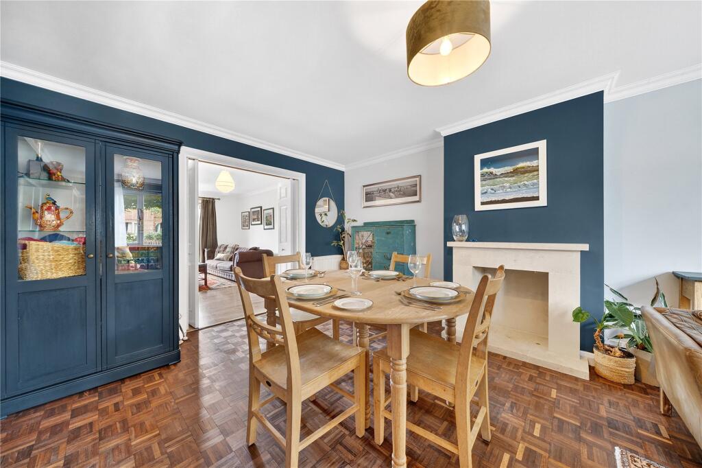 House in Woking, Surrey - More