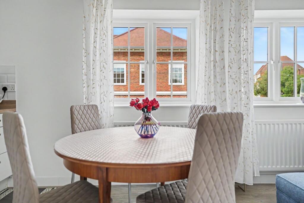 Apartment in Stevenage - More