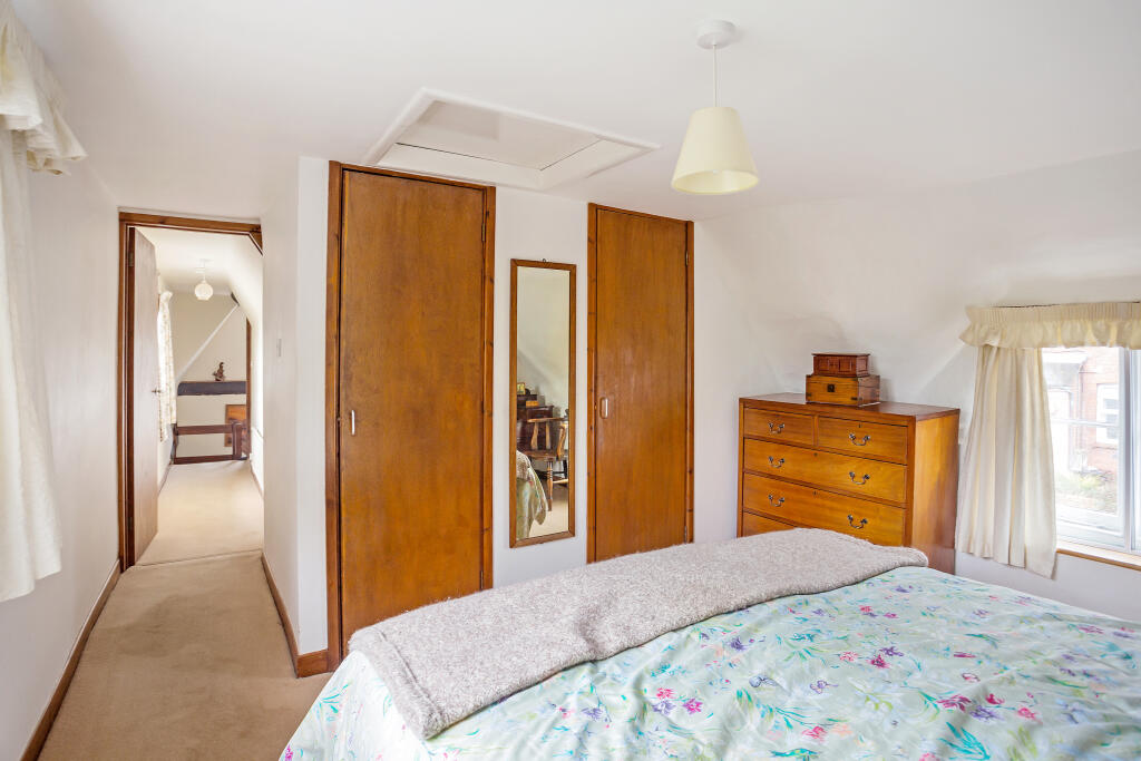 House in Swindon - View 5