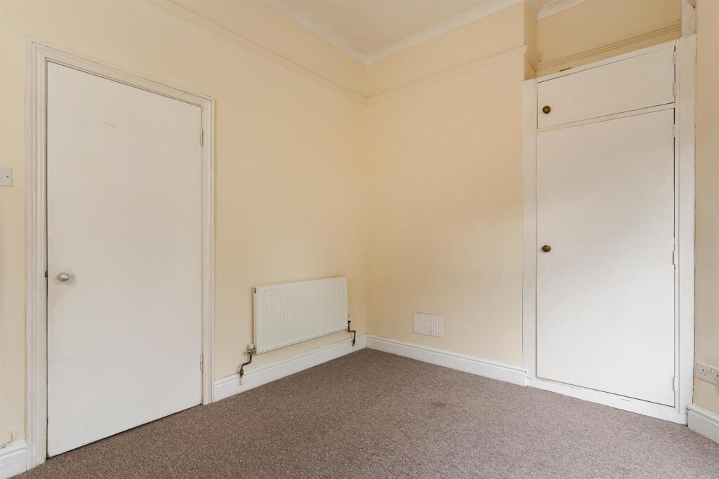 Apartment in Cardiff, Grangetown - More
