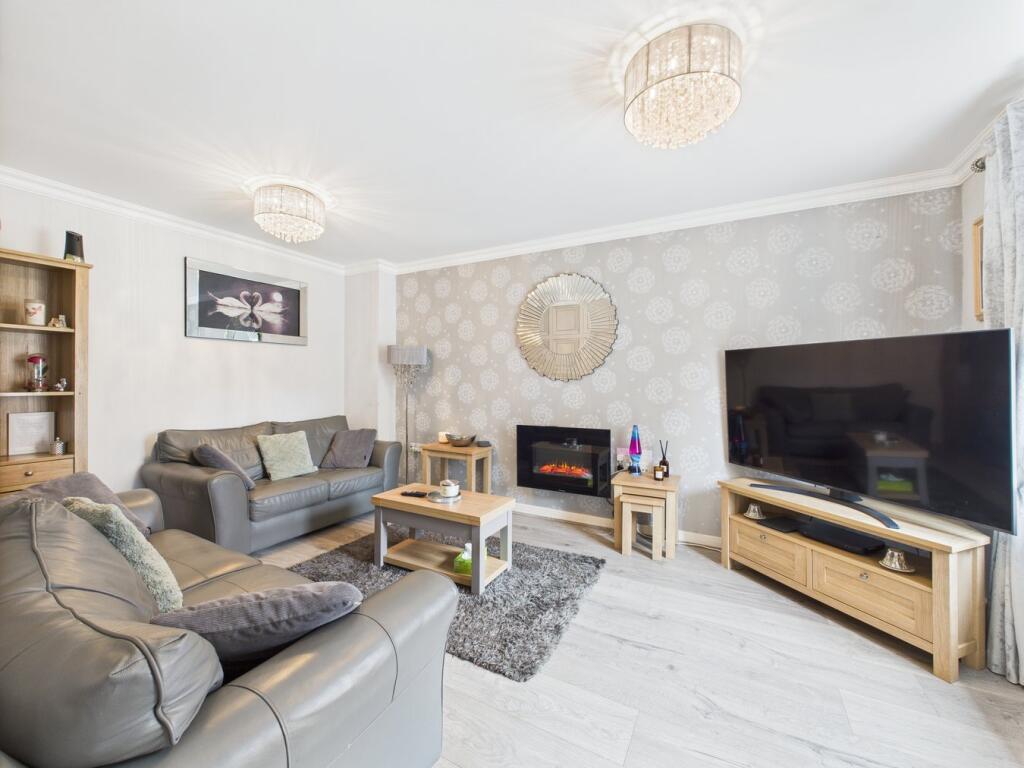 Nightingale Drive, Halstead, CO9 photo 4