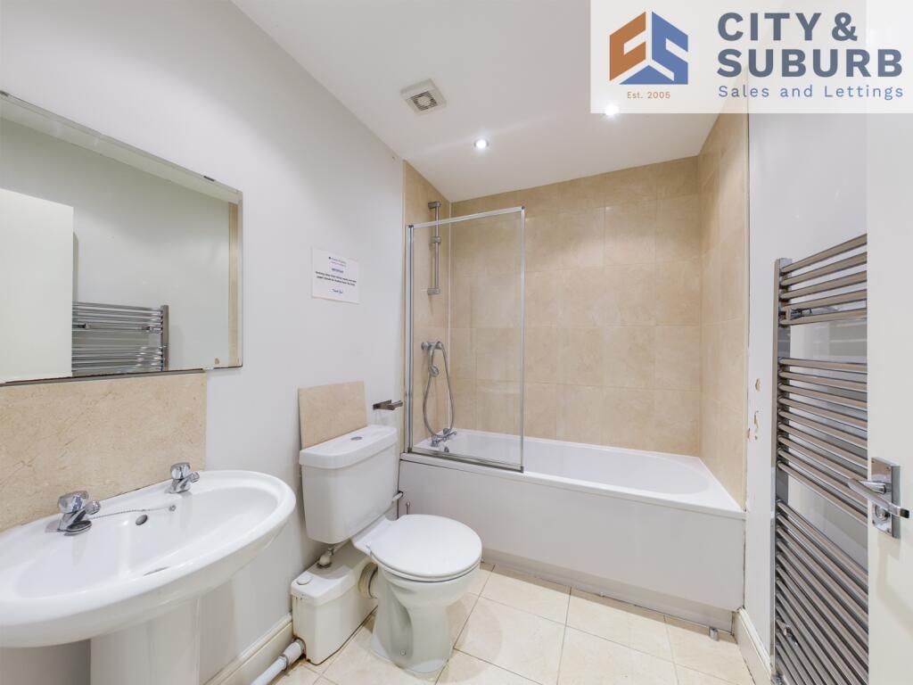 3 bedroom flat for rent