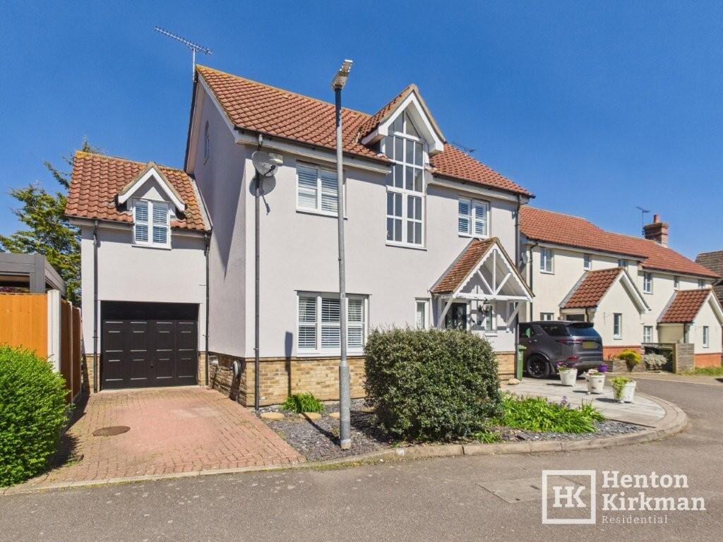 Main image of property: Calvinia Close, Noak Bridge, Laindon, Essex, SS15 4FG