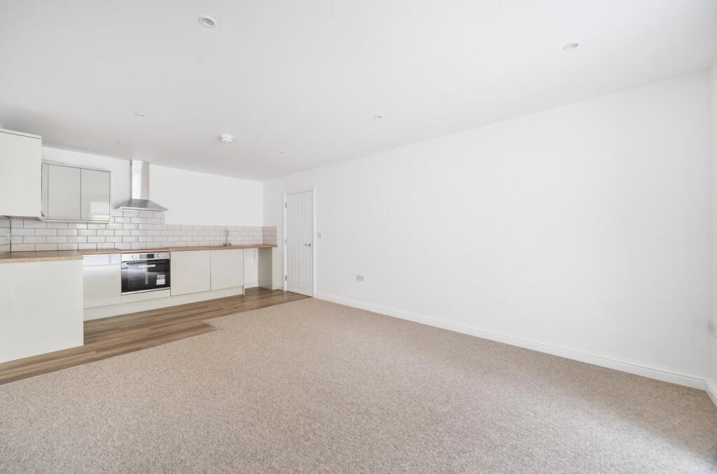 Apartment in Dorchester - View 4