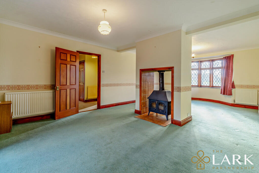 House in Ipswich, Barking - More