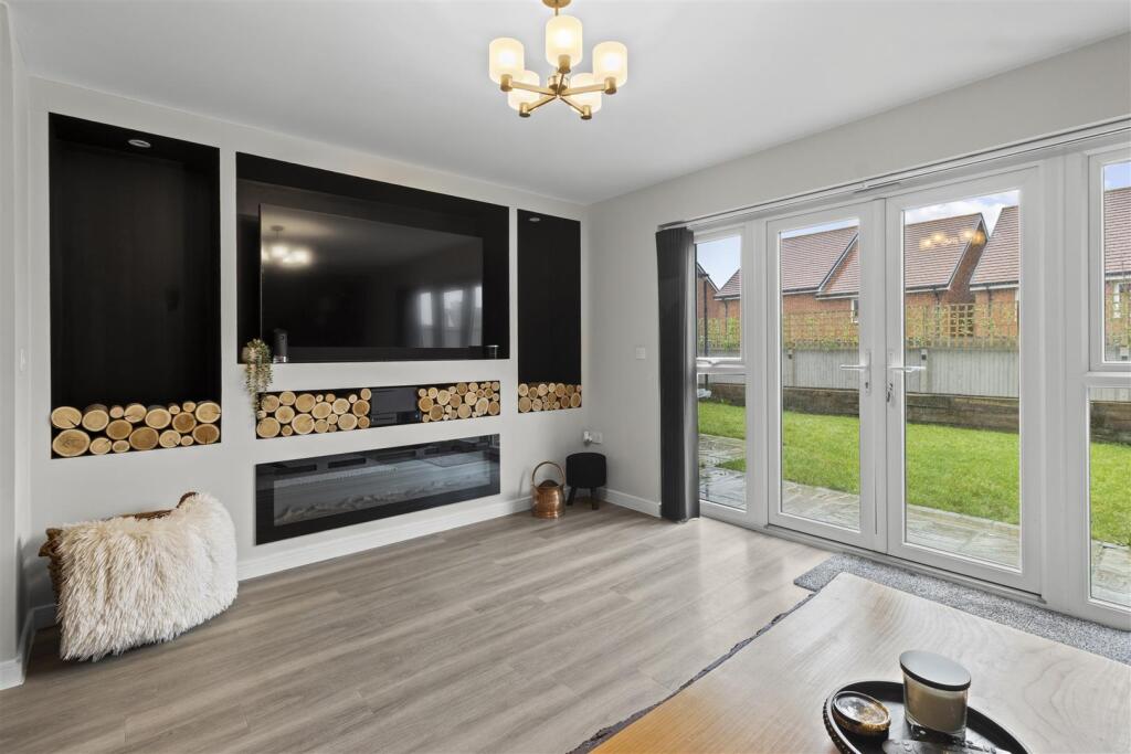 Hawthorn Way, Hellingly, Hailsham photo 4