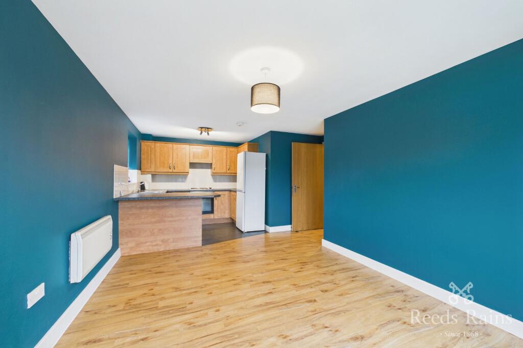Apartment in St Helens - View 5