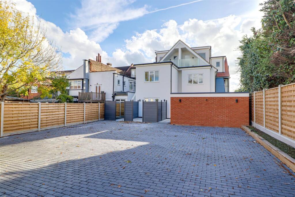 Main image of property: London Road, Leigh-On-Sea